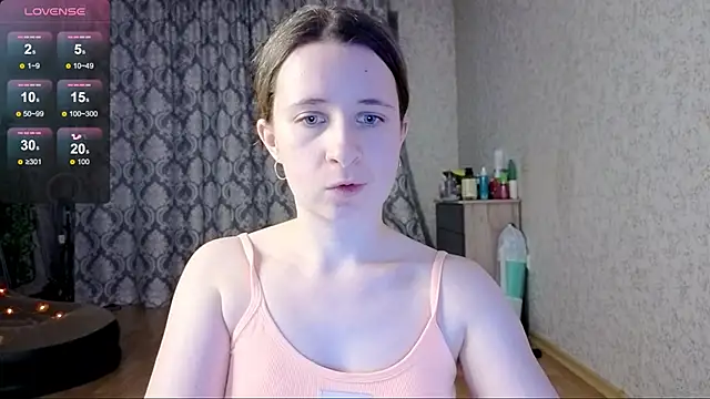 Snapshot of _Linett_ chatting on 10/16/25, 05:47  Linett  online show from 10/16/25, 05:47