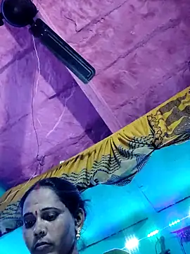 Pooja750 online show from 10/26/25, 03:51