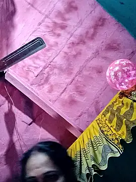 Snapshot of Pooja750 chatting on 01/16/26, 07:18 Pooja750 online show from 01/16/26, 07:18