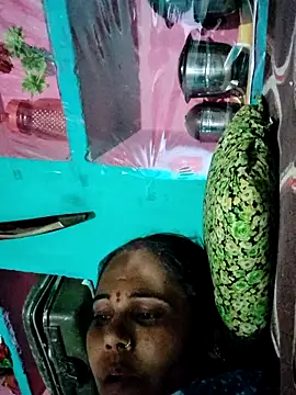 Snapshot of Pooja750 chatting on 02/19/26, 09:38 Pooja750 online show from 02/19/26, 09:38