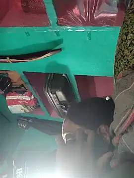 Snapshot of Pooja750 chatting on 02/20/26, 06:26 Pooja750 online show from 02/20/26, 06:26