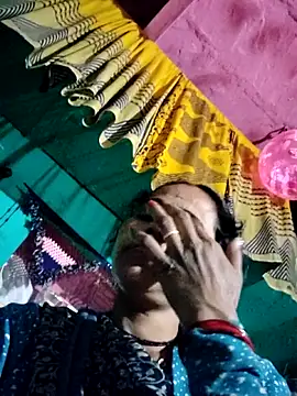 Snapshot of Pooja750 chatting on 02/22/26, 07:08 Pooja750 online show from 02/22/26, 07:08