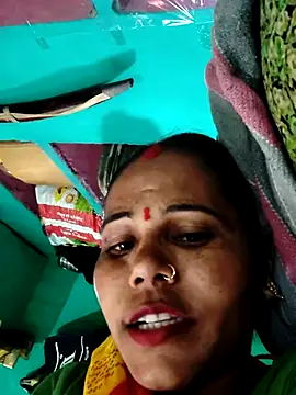 Snapshot of Pooja750 chatting on 02/26/26, 06:23 Pooja750 online show from 02/26/26, 06:23