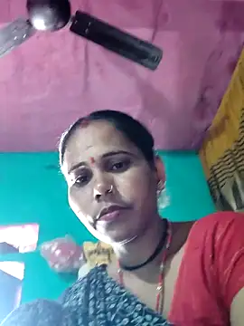 Snapshot of Pooja750 chatting on 02/27/26, 07:41 Pooja750 online show from 02/27/26, 07:41