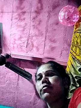 Snapshot of Pooja750 chatting on 02/27/26, 09:15 Pooja750 online show from 02/27/26, 09:15