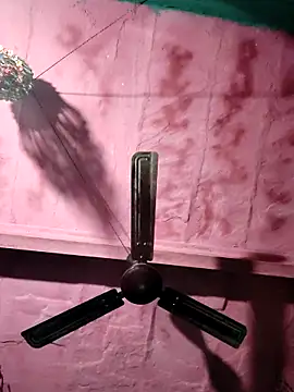 Snapshot of Pooja750 chatting on 03/01/26, 12:45 Pooja750 online show from 03/01/26, 12:45