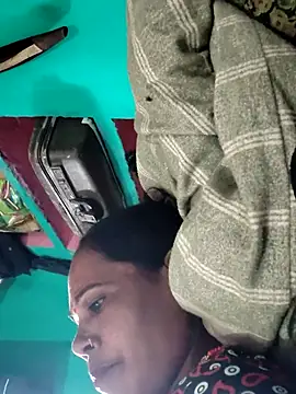 Snapshot of Pooja750 chatting on 03/02/26, 06:36 Pooja750 online show from 03/02/26, 06:36