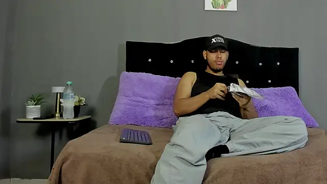  online show from 04/11/26, 12:20