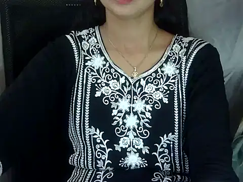 Snapshot of Rahat_S chatting on 06/18/26, 09:25 Rahat S online show from 06/18/26, 09:25