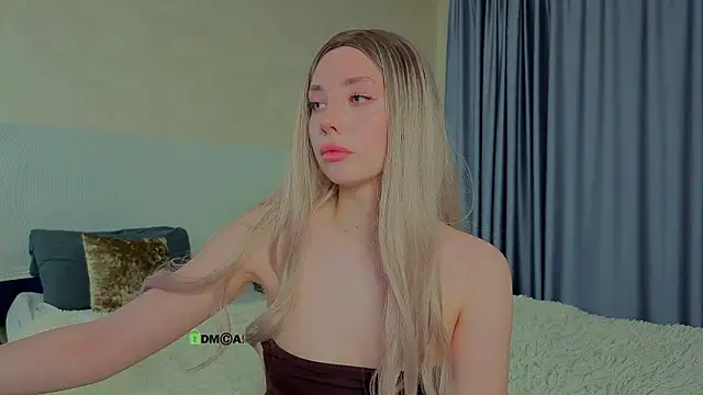  sophielov online show from 03/17/26, 10:24