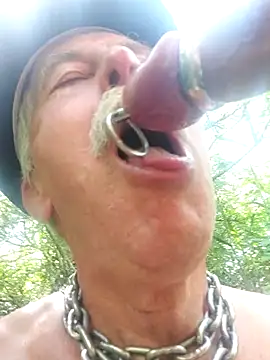 Snapshot of slaveman4you chatting on 06/24/26, 02:05 slaveman4you online show from 06/24/26, 02:05