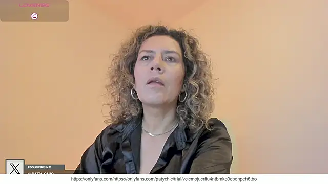 Paty chic online show from 10/28/25, 01:36