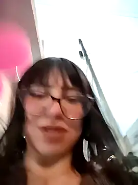 Snapshot of Kitty_Melodi chatting on 09/19/25, 11:05 Kitty Melodi online show from 09/19/25, 11:05