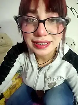 Kitty Melodi online show from 05/04/26, 11:39