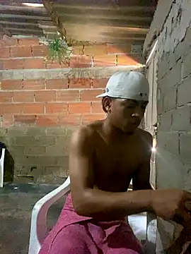 Snapshot of DoneSpinal chatting on 10/11/25, 02:59 DoneSpinal online show from 10/11/25, 02:59