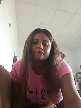 Snapshot of Rositam chatting on 10/13/25, 07:03 Rositam online show from 10/13/25, 07:03