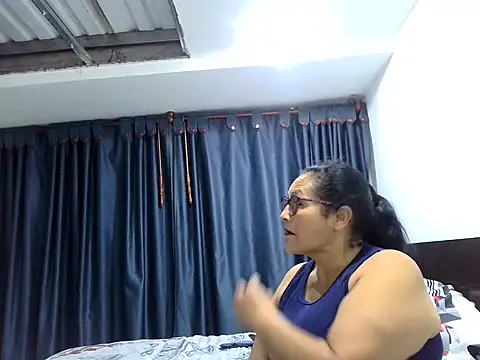  Cristal online show from 11/30/25, 02:59