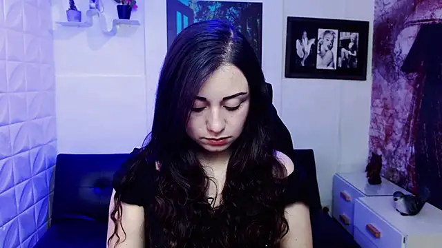 Eva Roussell online show from 11/12/25, 03:01