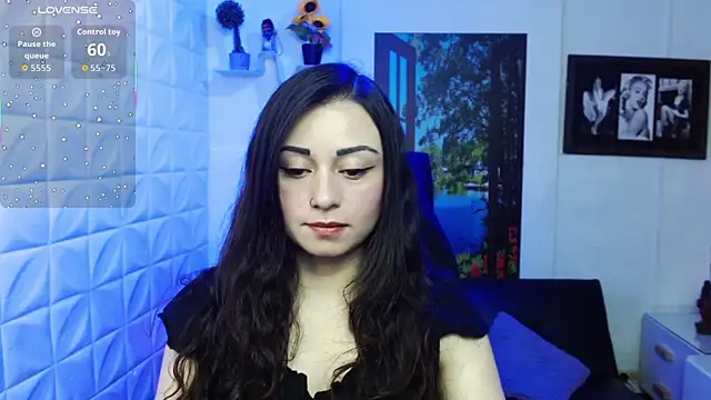 Eva Roussell online show from 12/01/25, 02:44