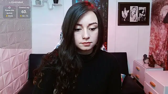 Snapshot of Eva_Roussell chatting on 02/03/26, 02:33 Eva Roussell online show from 02/03/26, 02:33