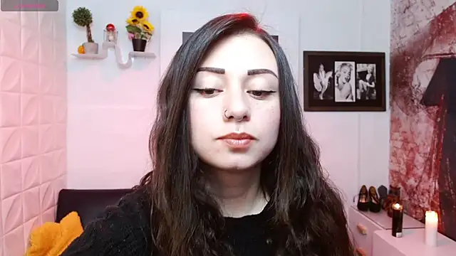 Snapshot of Eva_Roussell chatting on 02/09/26, 02:32 Eva Roussell online show from 02/09/26, 02:32