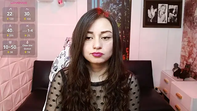 Snapshot of Eva_Roussell chatting on 02/13/26, 02:35 Eva Roussell online show from 02/13/26, 02:35