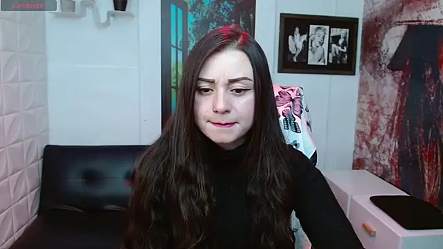 Snapshot of Eva_Roussell chatting on 02/27/26, 02:39 Eva Roussell online show from 02/27/26, 02:39