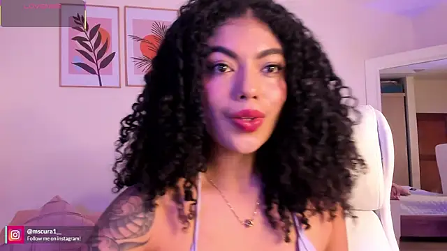 Snapshot of miss_curazao chatting on 06/09/26, 12:39 miss curazao online show from 06/09/26, 12:39