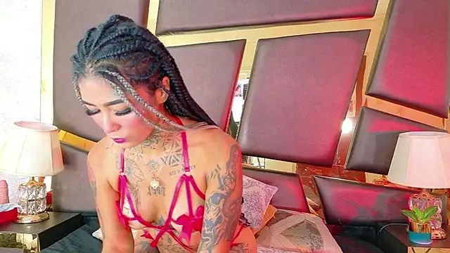 EmilieLake online show from 10/02/25, 08:16