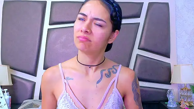 EmilieLake online show from 05/23/26, 01:15