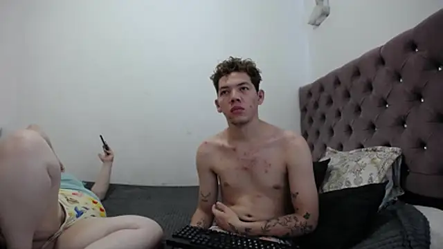 Snapshot of brutal_dirty_sex chatting on 07/09/26, 04:11 brutal dirty sex online show from 07/09/26, 04:11
