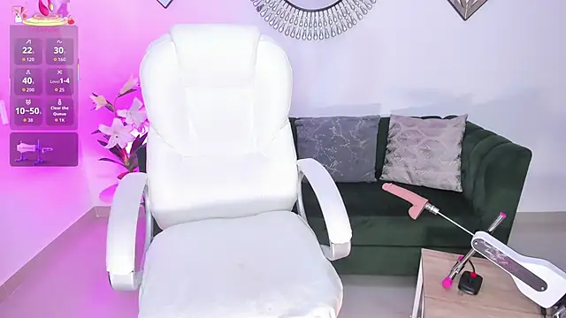 issi loren online show from 12/14/25, 10:03