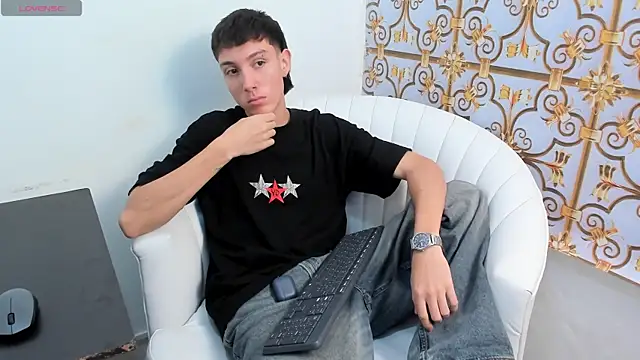 LittleDanny  online show from 01/14/26, 04:56