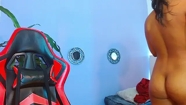 Snapshot of ivy_scorpio chatting on 09/30/25, 02:11 ivy scorpio online show from 09/30/25, 02:11