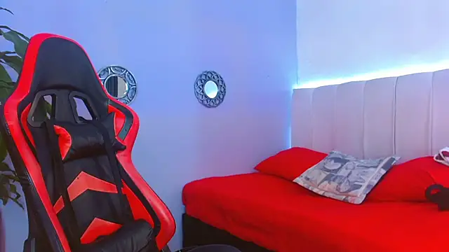 Snapshot of ivy_scorpio chatting on 10/01/25, 02:23 ivy scorpio online show from 10/01/25, 02:23