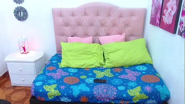 Snapshot of ivy_scorpio chatting on 10/02/25, 05:58 ivy scorpio online show from 10/02/25, 05:58