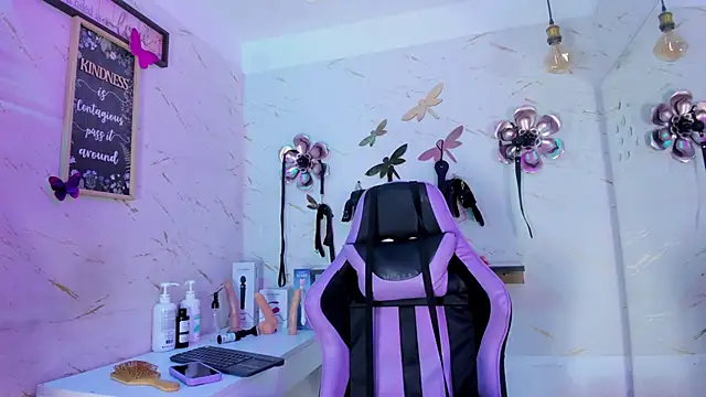 Natasha-Adams online show from 03/26/26, 09:42