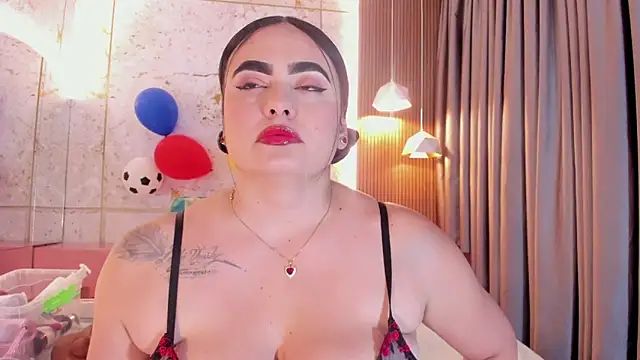 Snapshot of sofiiacarson chatting on 06/16/26, 07:38 sofiiacarson online show from 06/16/26, 07:38