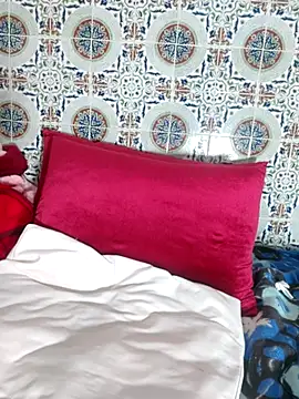 Hot-lino online show from 12/03/25, 04:27