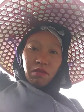 tcm-cute online show from 10/29/25, 01:41