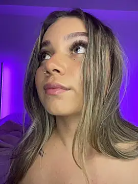 AnnyLopezzz  online show from 09/28/25, 05:57