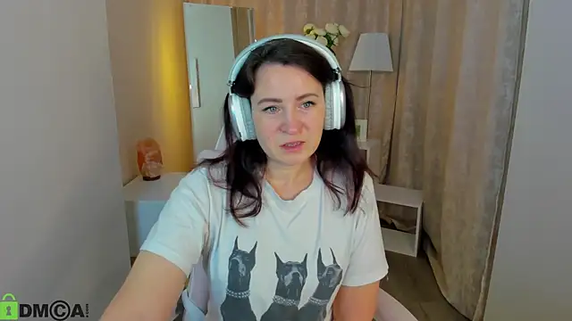 Lea shadom online show from 11/06/25, 01:06