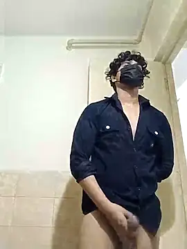 Snapshot of Goodmens5 chatting on 09/08/25, 05:23 Goodmens5 online show from 09/08/25, 05:23