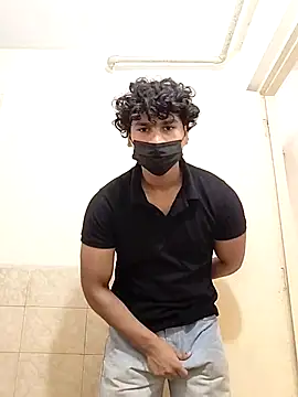 Snapshot of Goodmens5 chatting on 09/21/25, 09:00 Goodmens5 online show from 09/21/25, 09:00