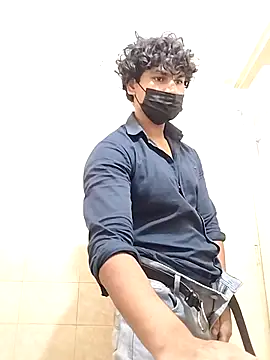 Snapshot of Goodmens5 chatting on 09/24/25, 08:17 Goodmens5 online show from 09/24/25, 08:17