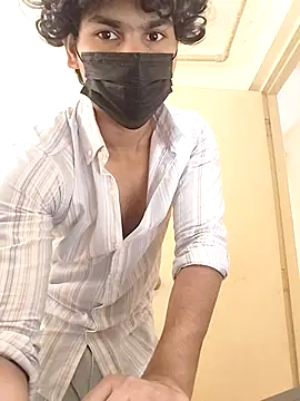 Snapshot of Goodmens5 chatting on 10/17/25, 07:33 Goodmens5 online show from 10/17/25, 07:33