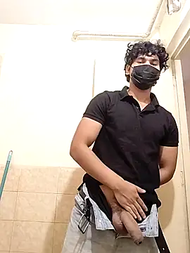 Snapshot of Goodmens5 chatting on 10/31/25, 08:59 Goodmens5 online show from 10/31/25, 08:59