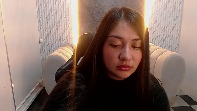 Ivony18 b online show from 10/21/25, 03:07