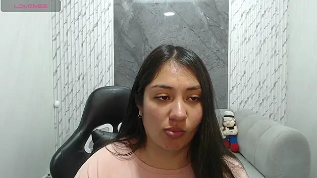 Ivony18 b online show from 12/19/25, 03:13