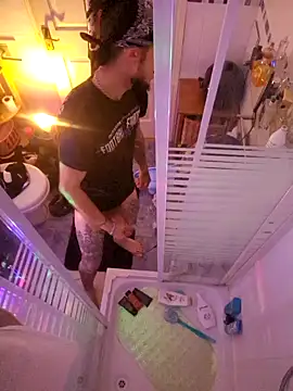 MODEST11 MMiILOO AMARO online show from 10/12/25, 02:54